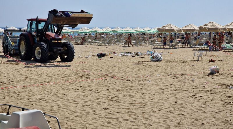 roseto spiaggia rifiuti